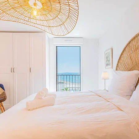 Luxurious Waterfront - Unique & Exclusive Location * Cagnes-sur-Mer