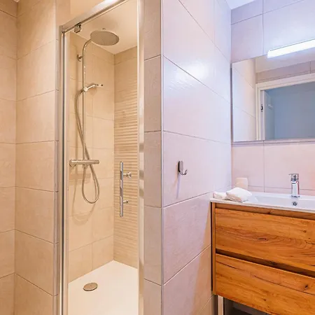 Luxurious Waterfront - Unique & Exclusive Location Apartamento